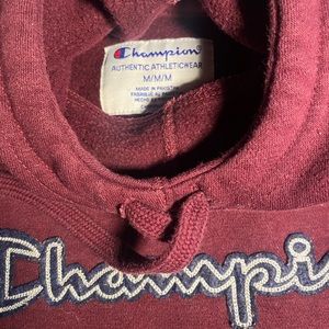 Medium woman’s champion sweatshirt #athleticwear #sportswear #champion #gymwear
